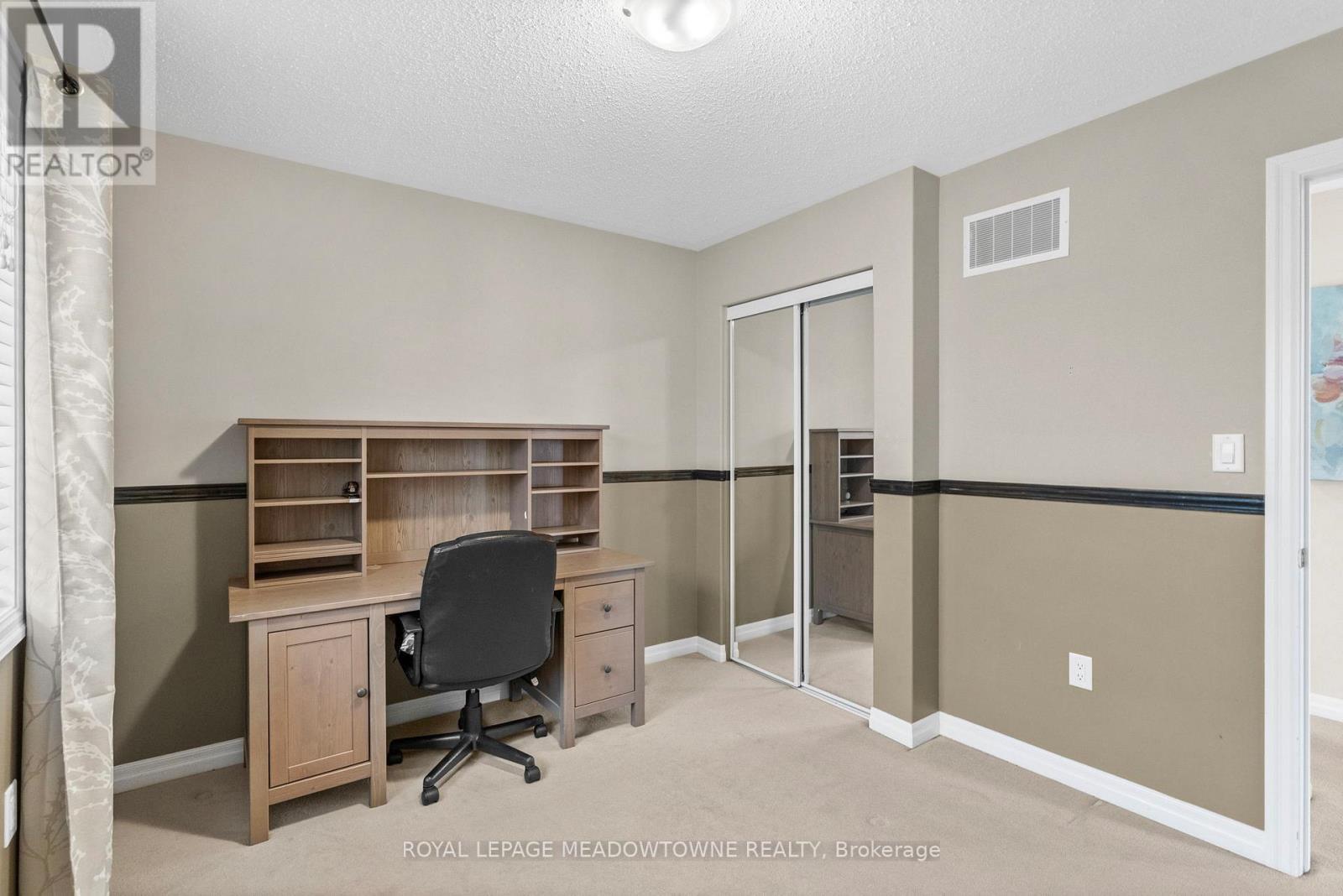 












589 BARTLEMAN TERRACE

,
Milton,




Ontario
L9T6Z4

