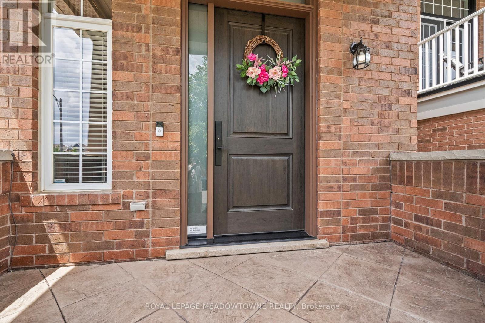 












589 BARTLEMAN TERRACE

,
Milton,




Ontario
L9T6Z4

