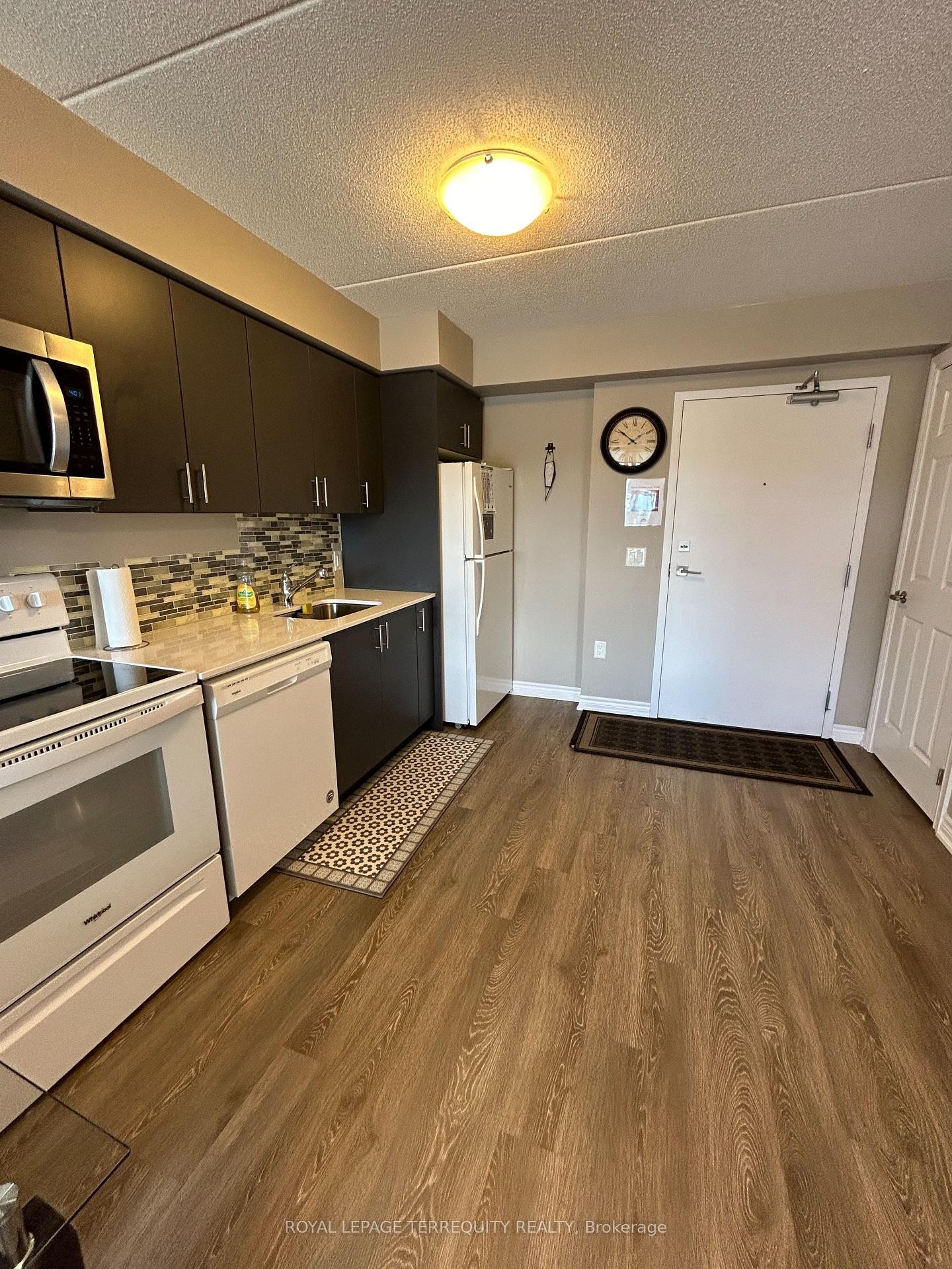 









716


Main

Street East, 512,
Milton,




ON
L9T 9L9

