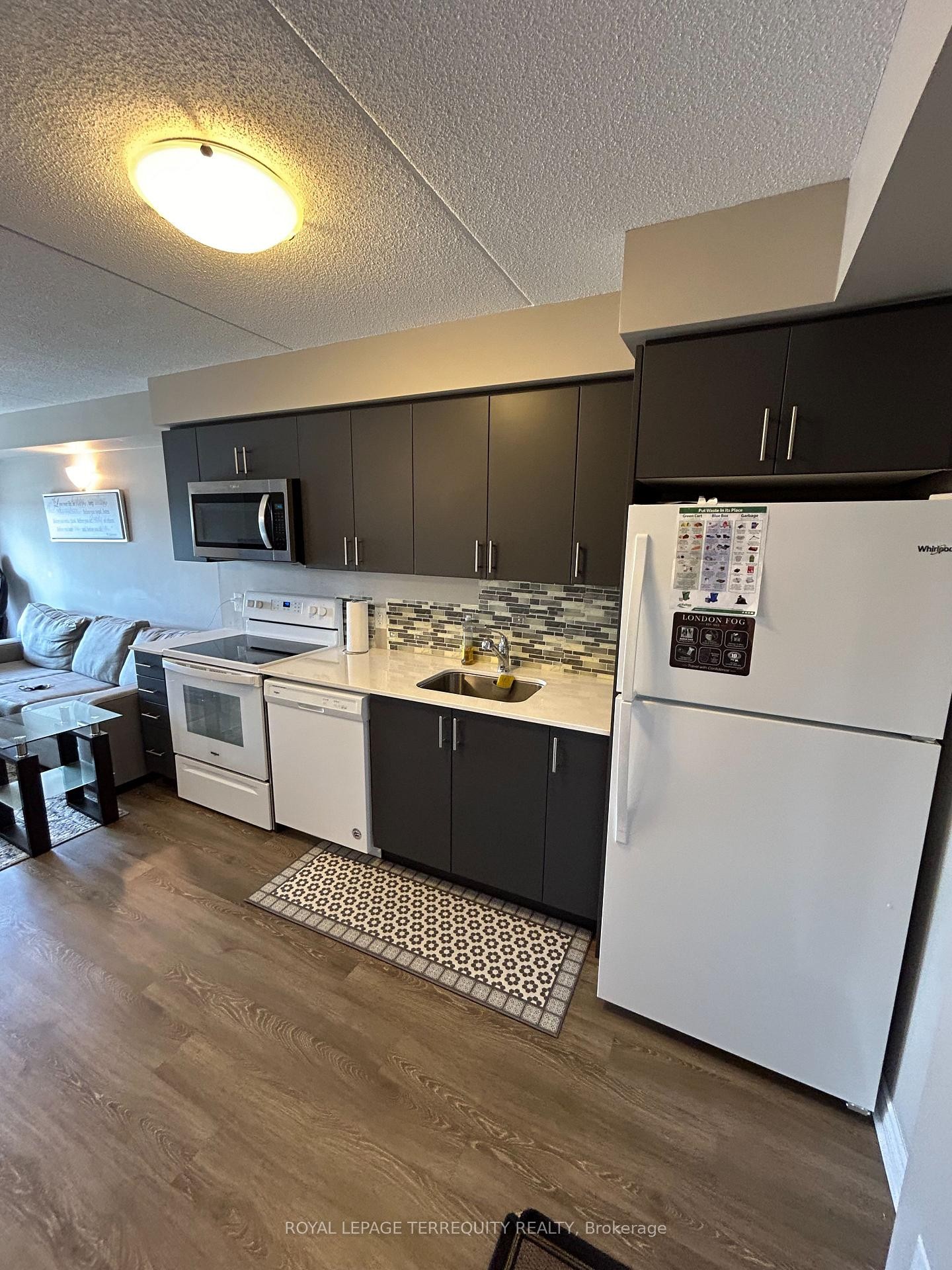 









716


Main

Street East, 512,
Milton,




ON
L9T 9L9

