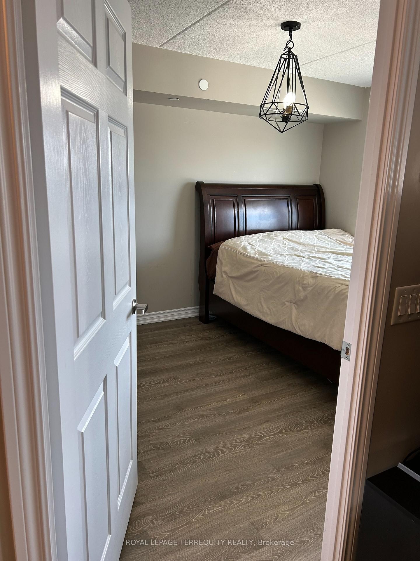 









716


Main

Street East, 512,
Milton,




ON
L9T 9L9

