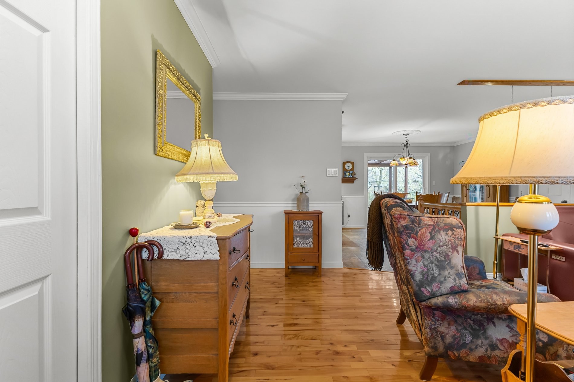 









245


Av. De Beaujeu

,
Saint-Hyacinthe,




QC
J2S7M9

