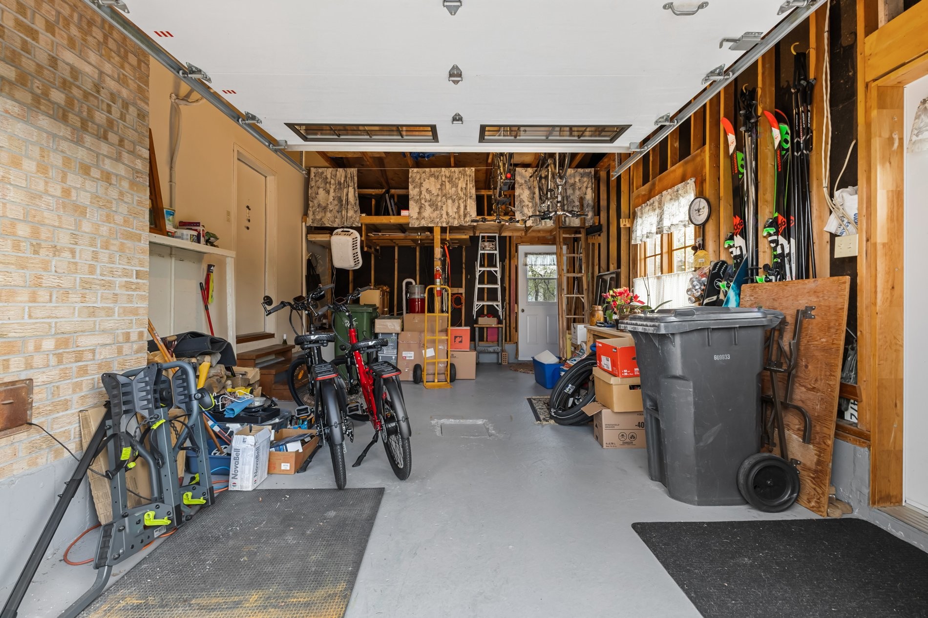 









245


Av. De Beaujeu

,
Saint-Hyacinthe,




QC
J2S7M9

