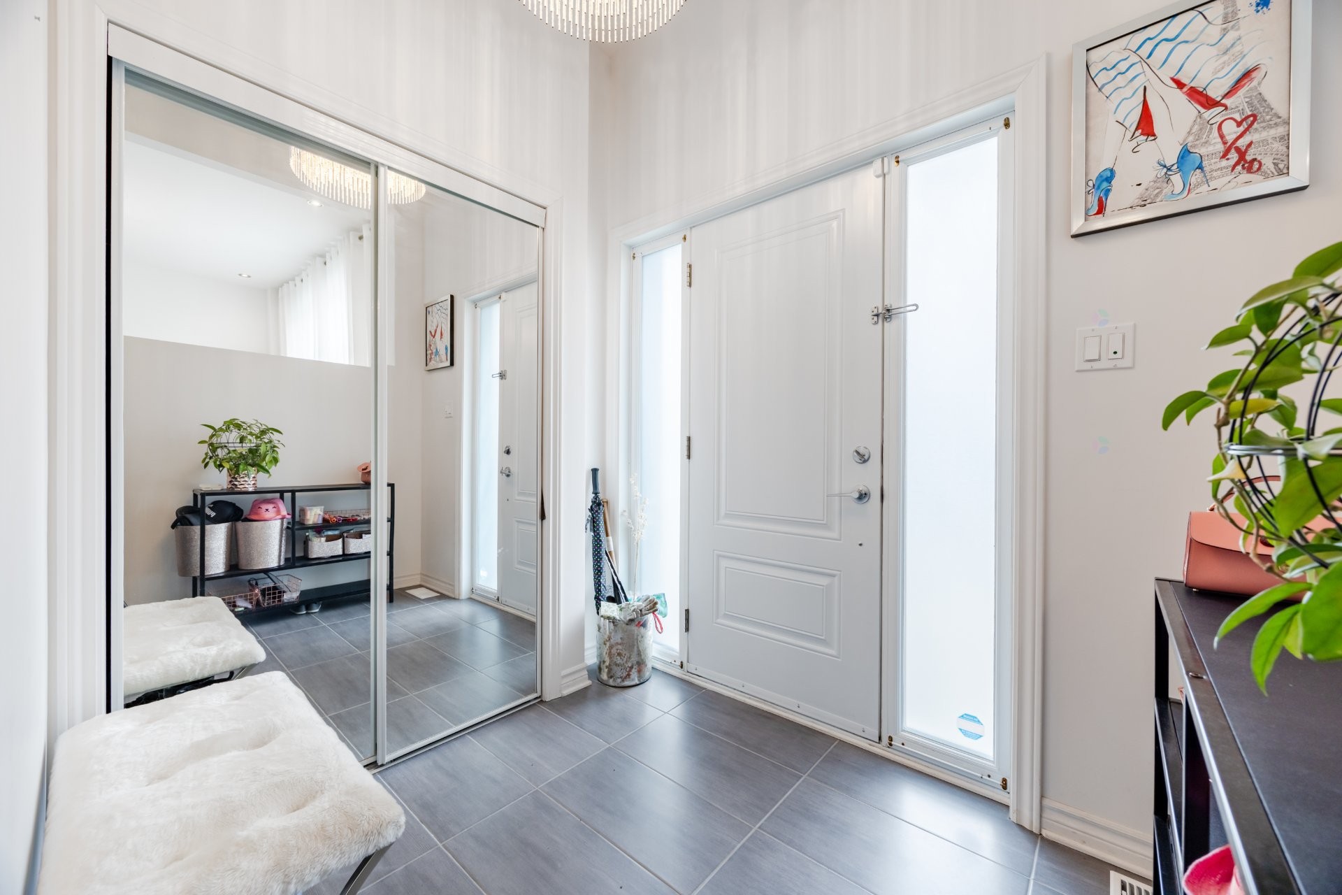 









4056


Rue des Pruniers

,
Longueuil (Saint-Hubert),




QC
J3Y0S2

