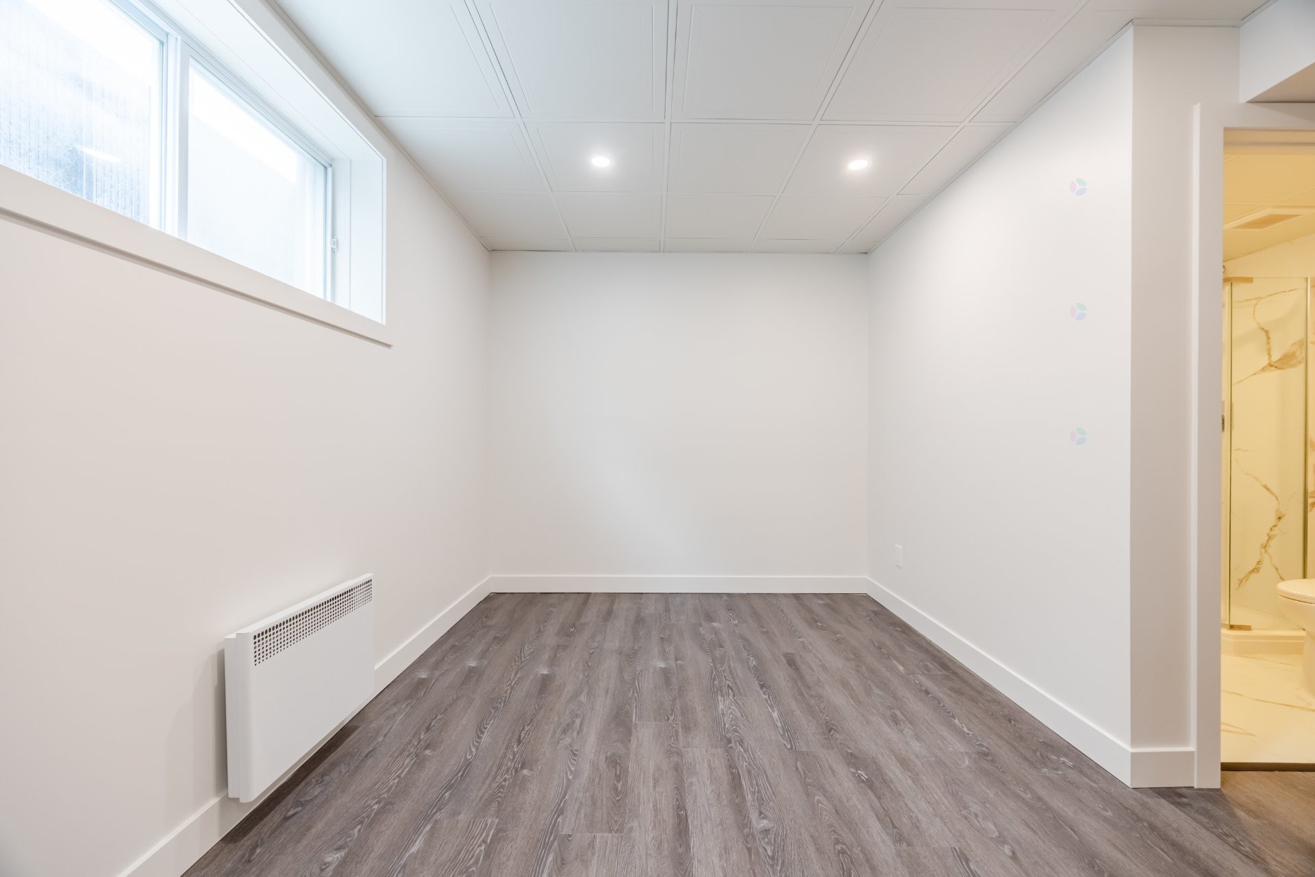 









4056


Rue des Pruniers

,
Longueuil (Saint-Hubert),




QC
J3Y0S2

