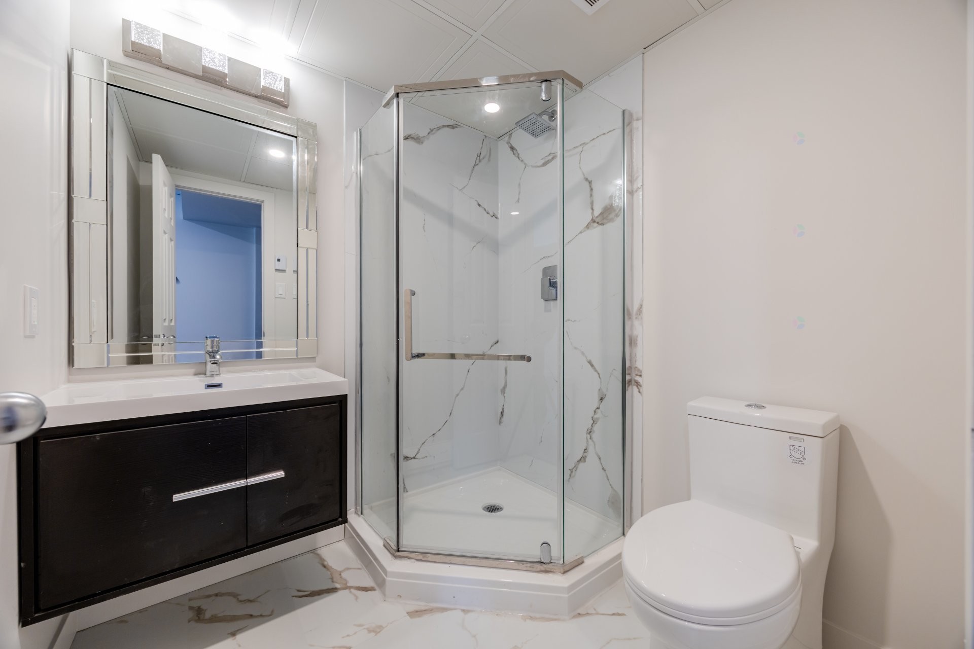 









4056


Rue des Pruniers

,
Longueuil (Saint-Hubert),




QC
J3Y0S2

