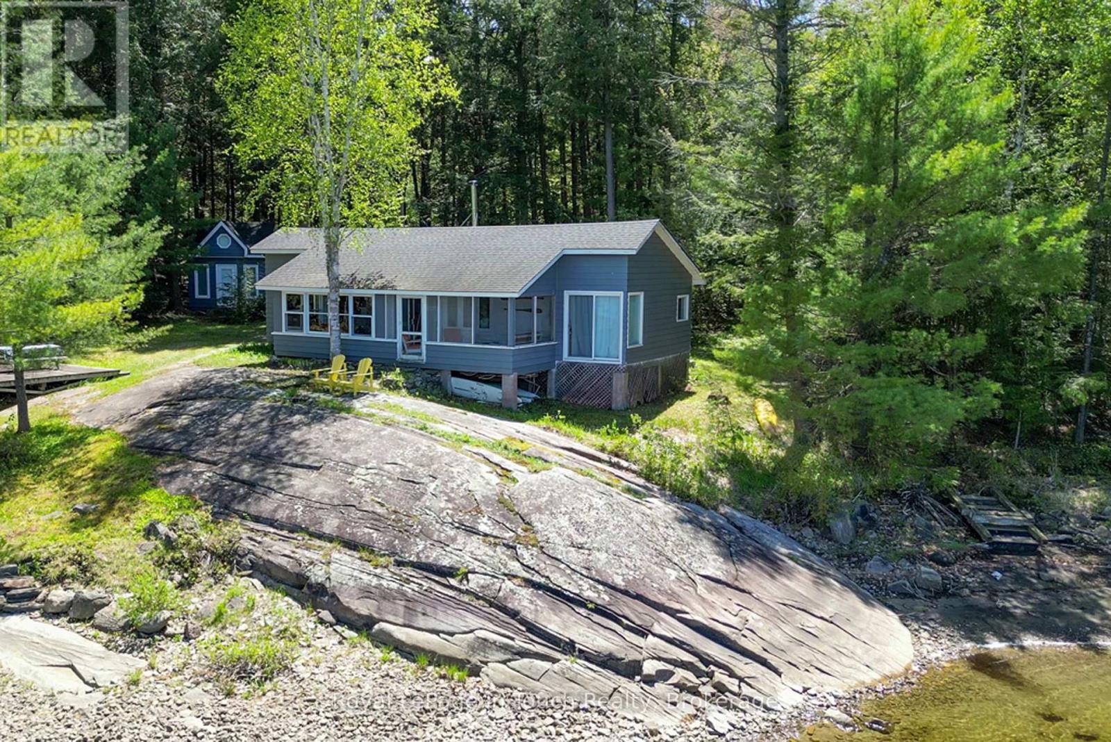 












15052 GEORGIAN BAY SHORE

,
Georgian Bay (Baxter),




Ontario
P0E1E0

