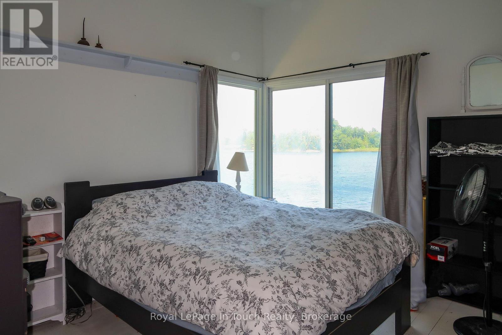 












15052 GEORGIAN BAY SHORE

,
Georgian Bay (Baxter),




Ontario
P0E1E0


