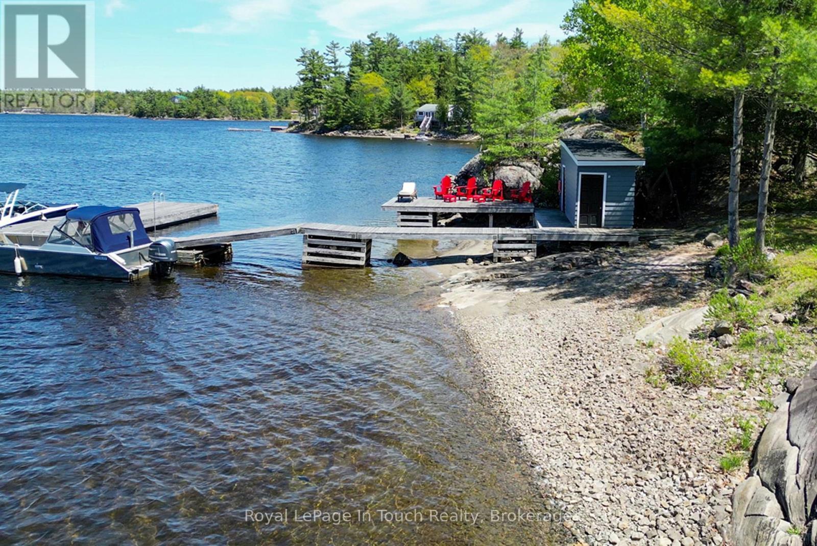 












15052 GEORGIAN BAY SHORE

,
Georgian Bay (Baxter),




Ontario
P0E1E0

