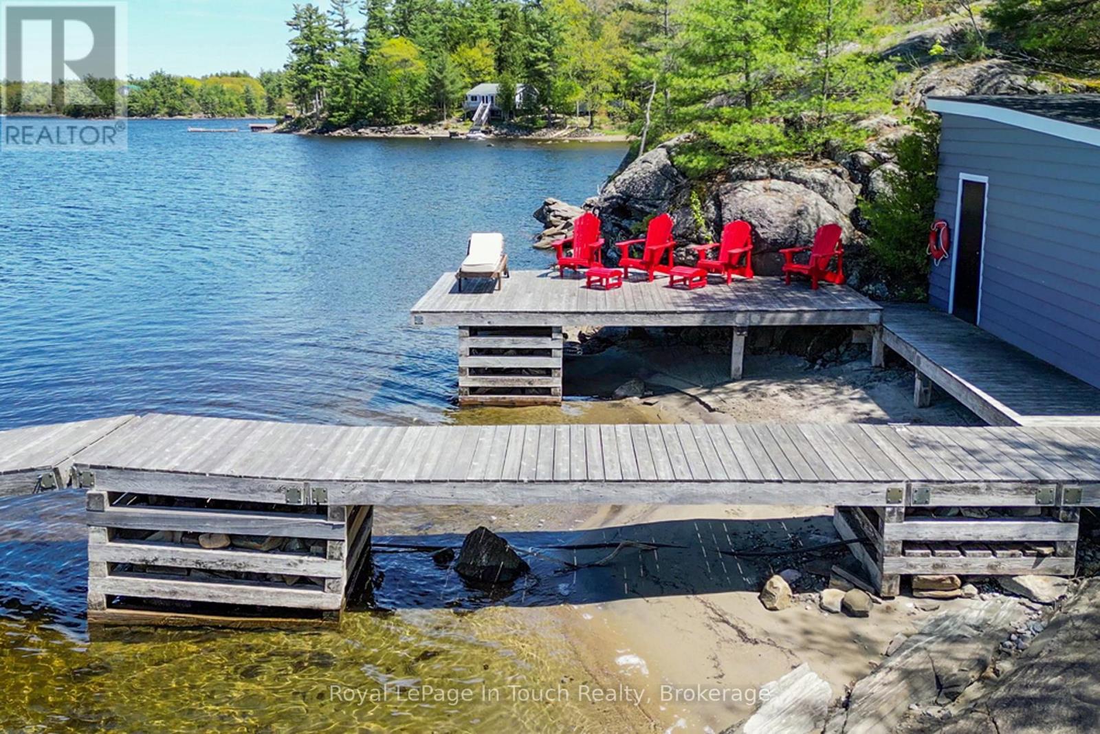 












15052 GEORGIAN BAY SHORE

,
Georgian Bay (Baxter),




Ontario
P0E1E0

