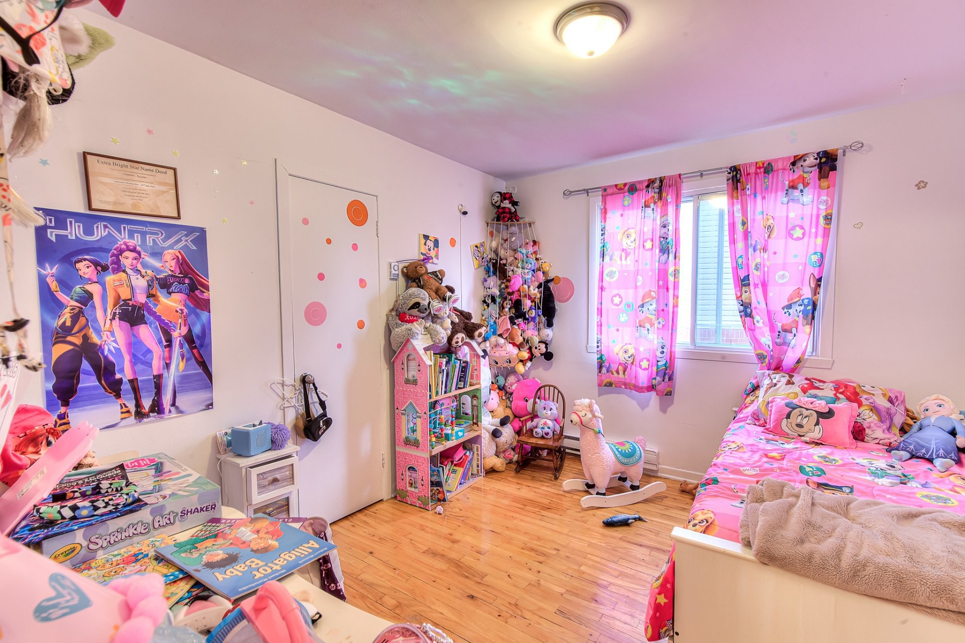 









1273

 - 1277


Rue Jasmin

,
Laval (Chomedey),




QC
H7W3V9


