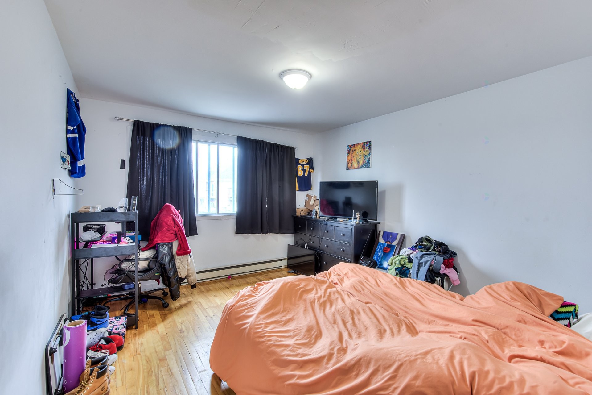 









1273

 - 1277


Rue Jasmin

,
Laval (Chomedey),




QC
H7W3V9

