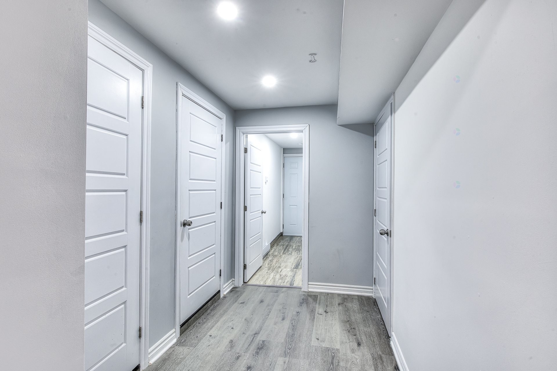 









1273

 - 1277


Rue Jasmin

,
Laval (Chomedey),




QC
H7W3V9

