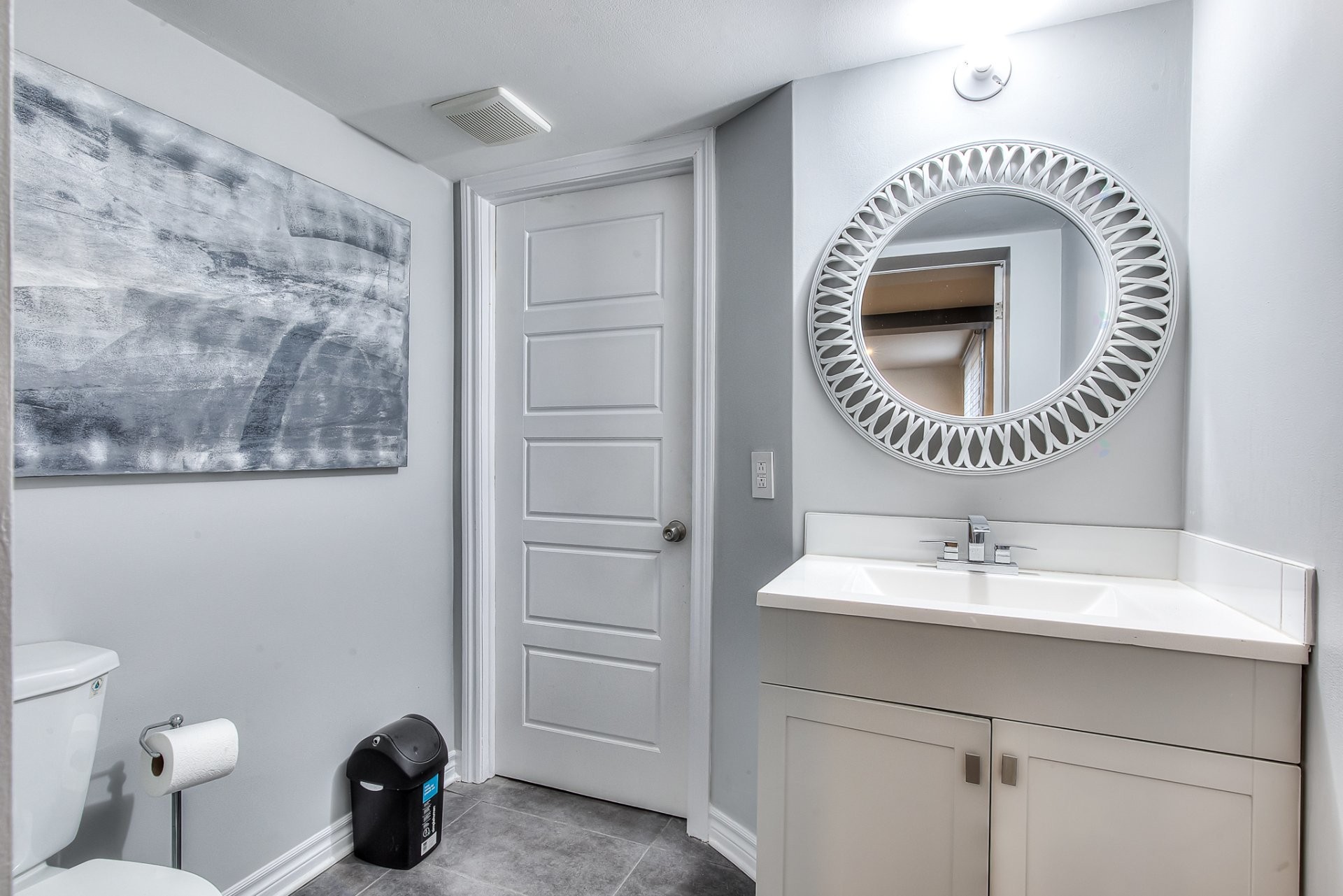









1273

 - 1277


Rue Jasmin

,
Laval (Chomedey),




QC
H7W3V9

