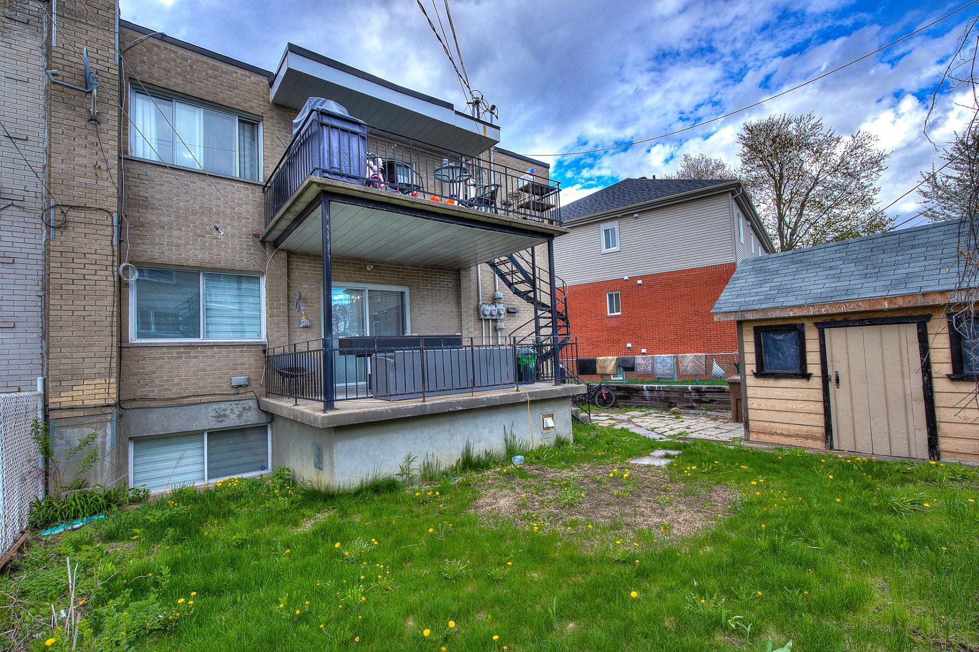 









1273

 - 1277


Rue Jasmin

,
Laval (Chomedey),




QC
H7W3V9

