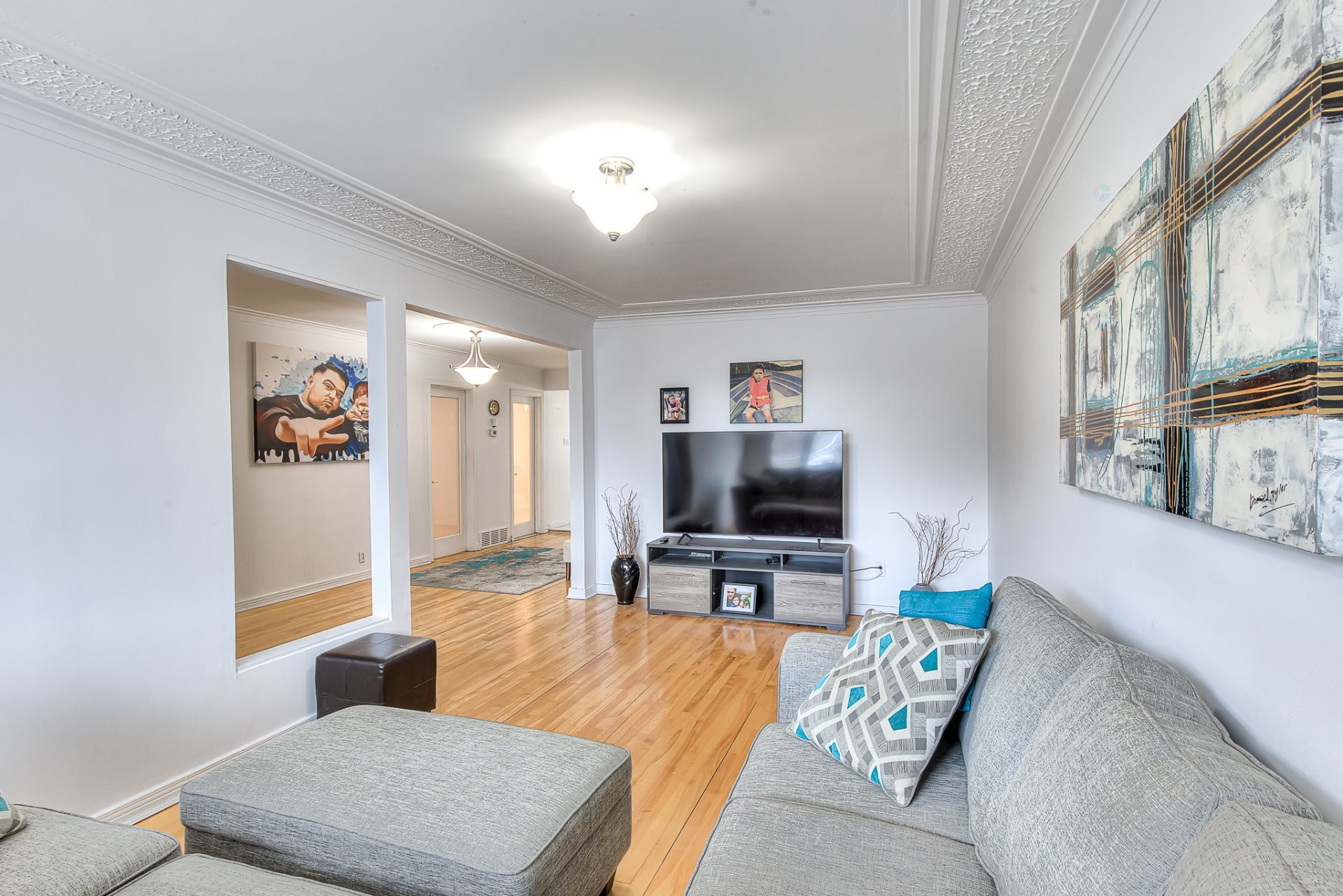 









1273

 - 1277


Rue Jasmin

,
Laval (Chomedey),




QC
H7W3V9

