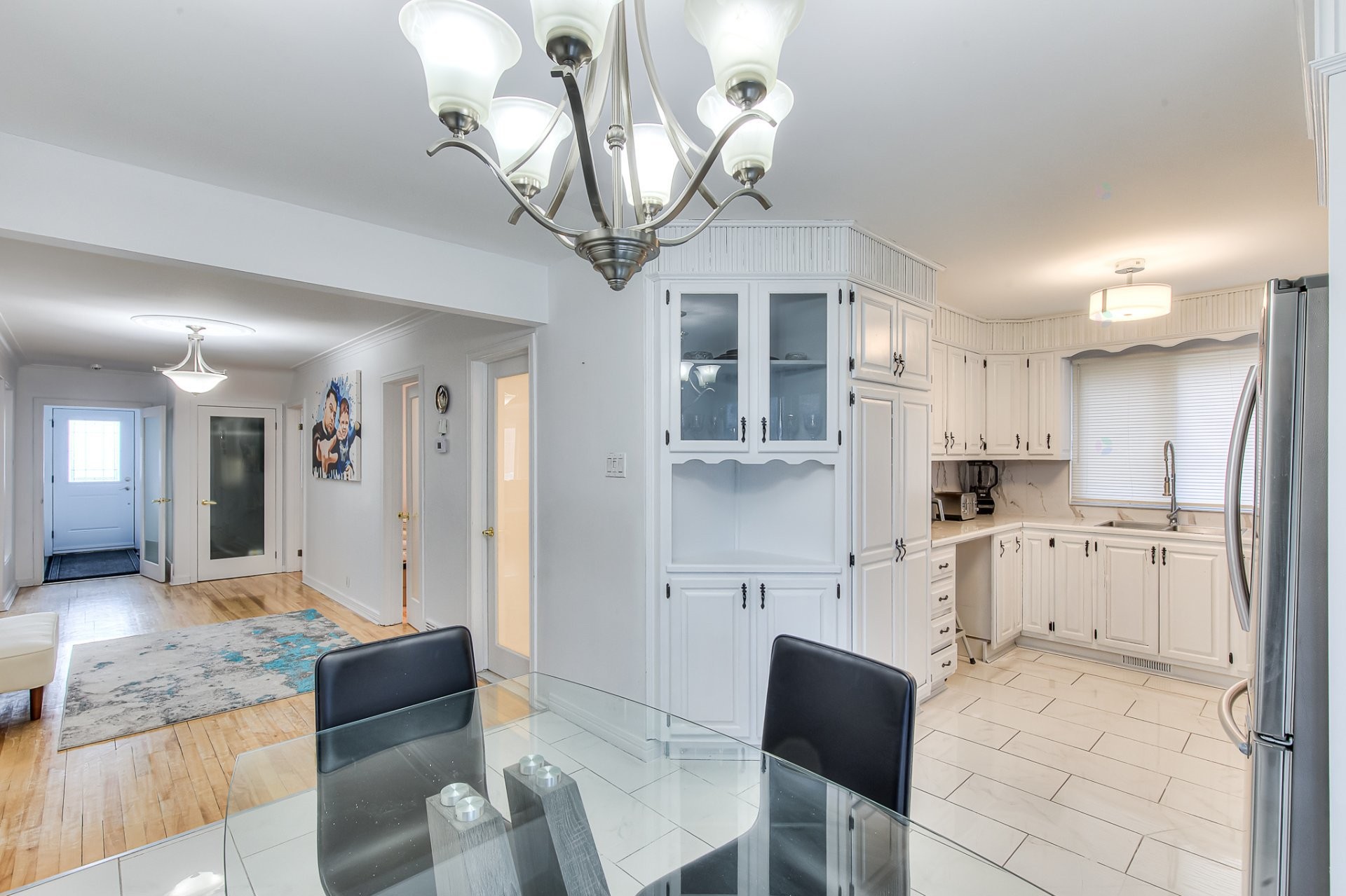 









1273

 - 1277


Rue Jasmin

,
Laval (Chomedey),




QC
H7W3V9

