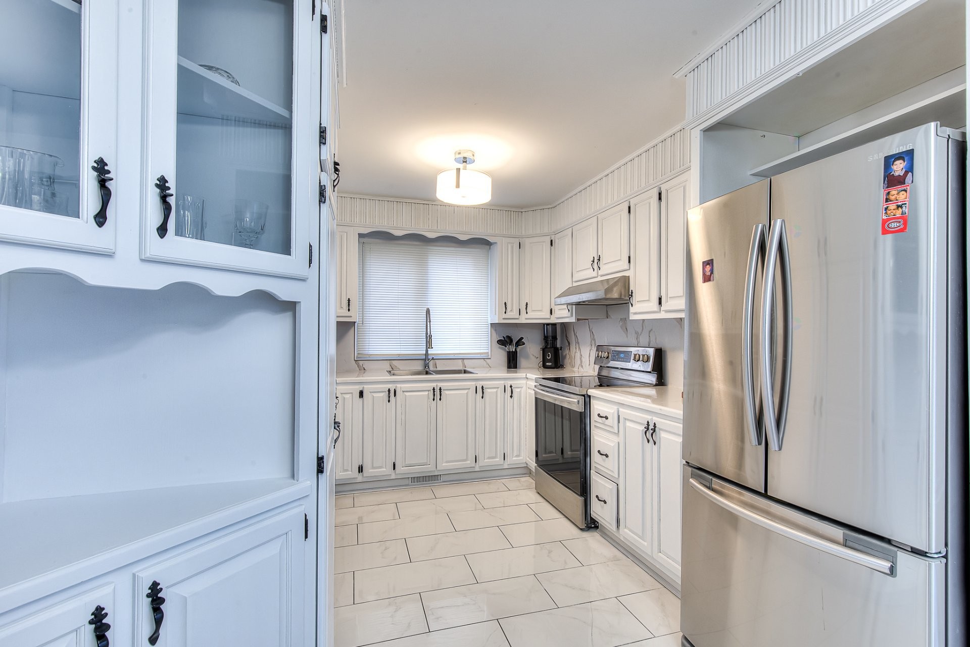 









1273

 - 1277


Rue Jasmin

,
Laval (Chomedey),




QC
H7W3V9

