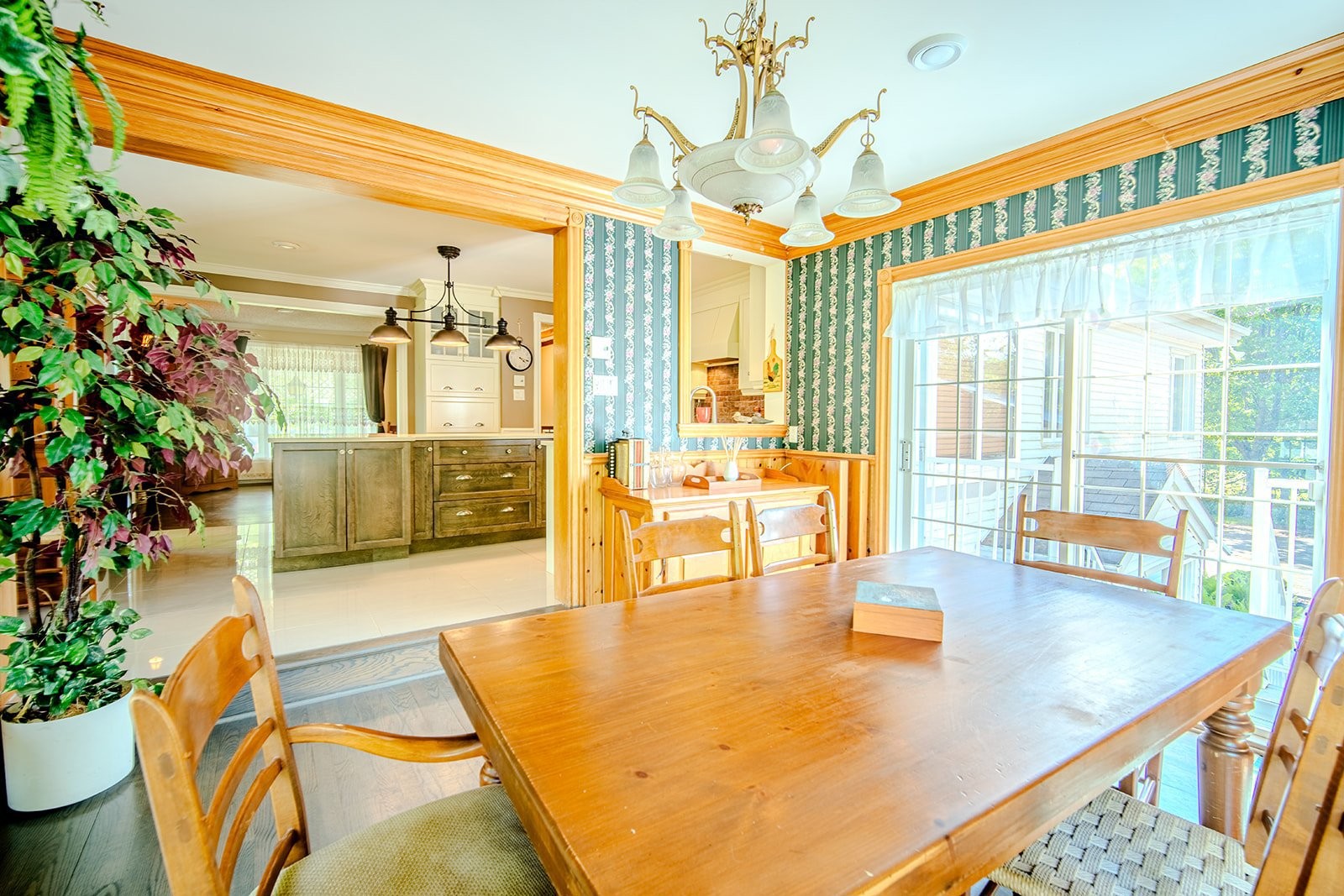 









850


Rg St-Esprit

,
L'Épiphanie,







QC
J5X2M6

