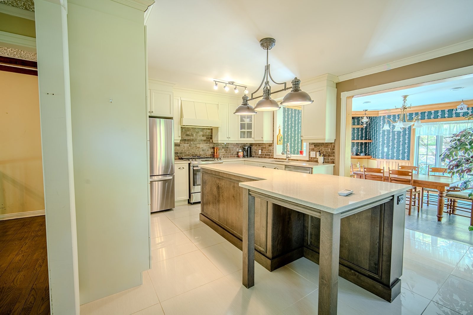 









850


Rg St-Esprit

,
L'Épiphanie,







QC
J5X2M6

