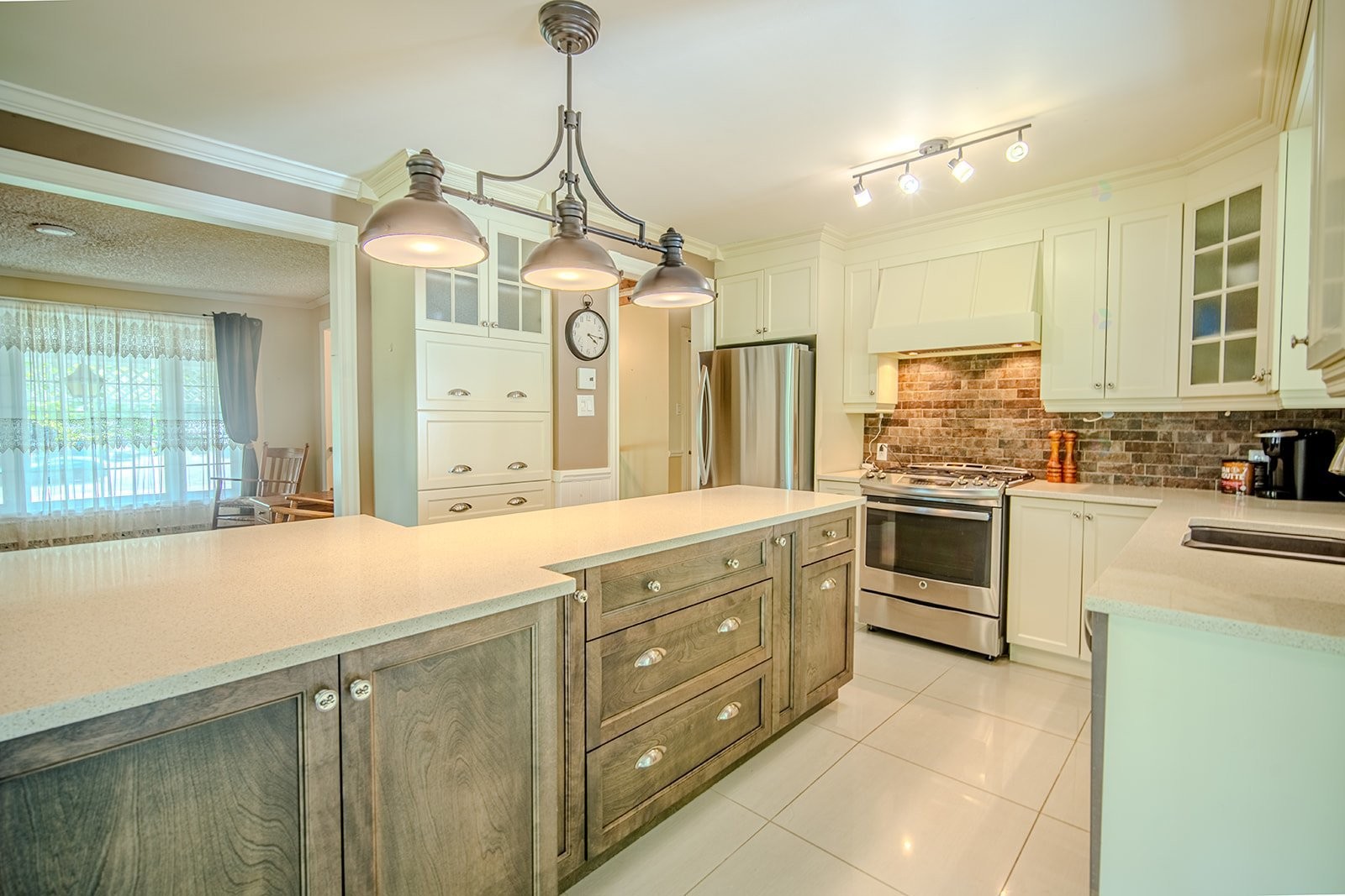 









850


Rg St-Esprit

,
L'Épiphanie,







QC
J5X2M6

