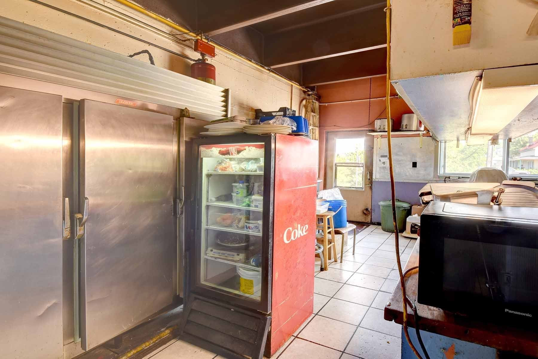 









7330


Boul. du Curé-Labelle

,
Labelle,




QC
J0T1H0

