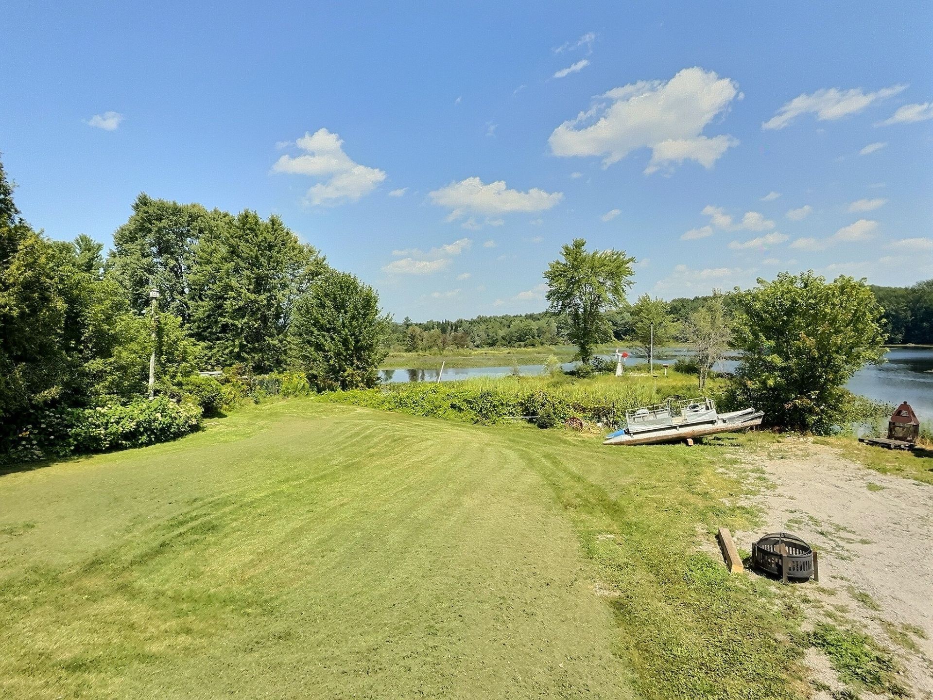 









32


Rue Principale

,
Notre-Dame-du-Laus,




QC
J0X2M0

