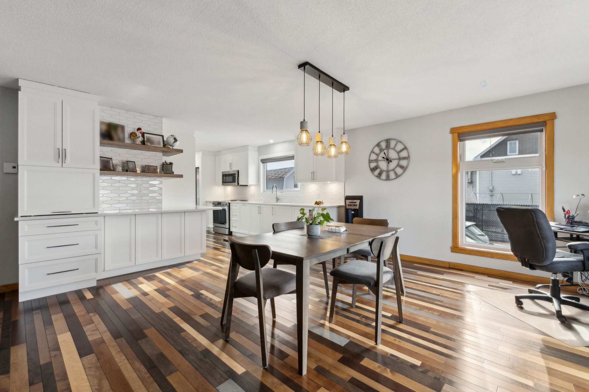 









32


Rue Principale

,
Notre-Dame-du-Laus,




QC
J0X2M0

