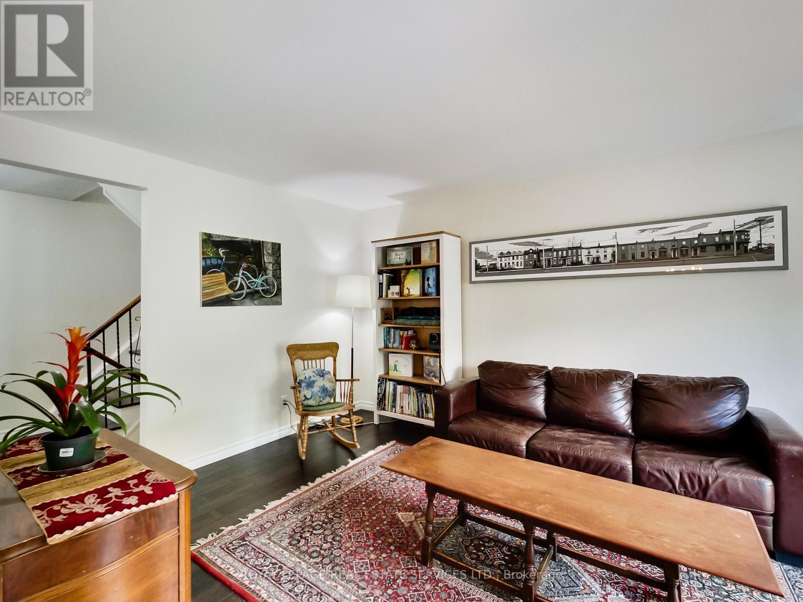 












27 BREMEN LANE

,
Mississauga,




Ontario
L5M1G7

