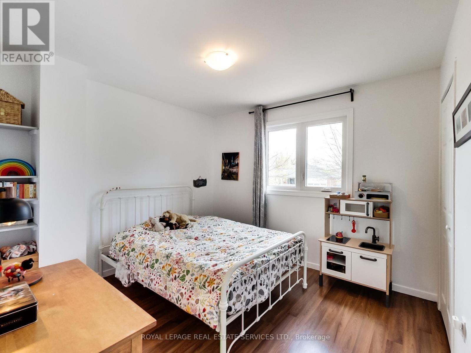 












27 BREMEN LANE

,
Mississauga,




Ontario
L5M1G7


