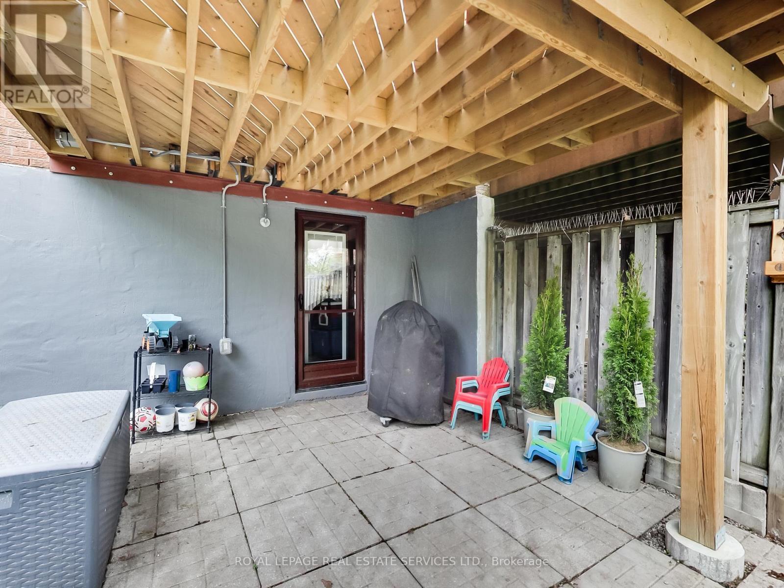 












27 BREMEN LANE

,
Mississauga,




Ontario
L5M1G7

