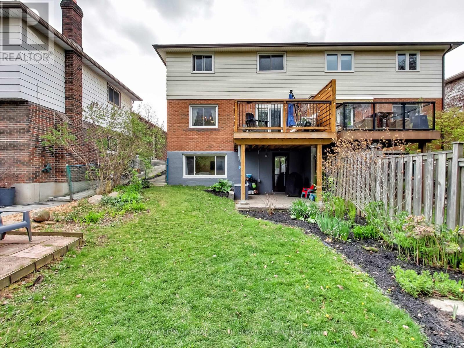 












27 BREMEN LANE

,
Mississauga,




Ontario
L5M1G7

