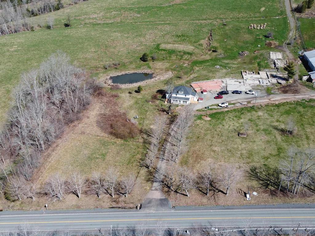 












4265 14 Highway

,
Upper Rawdon,




NS
B0N 2N0

