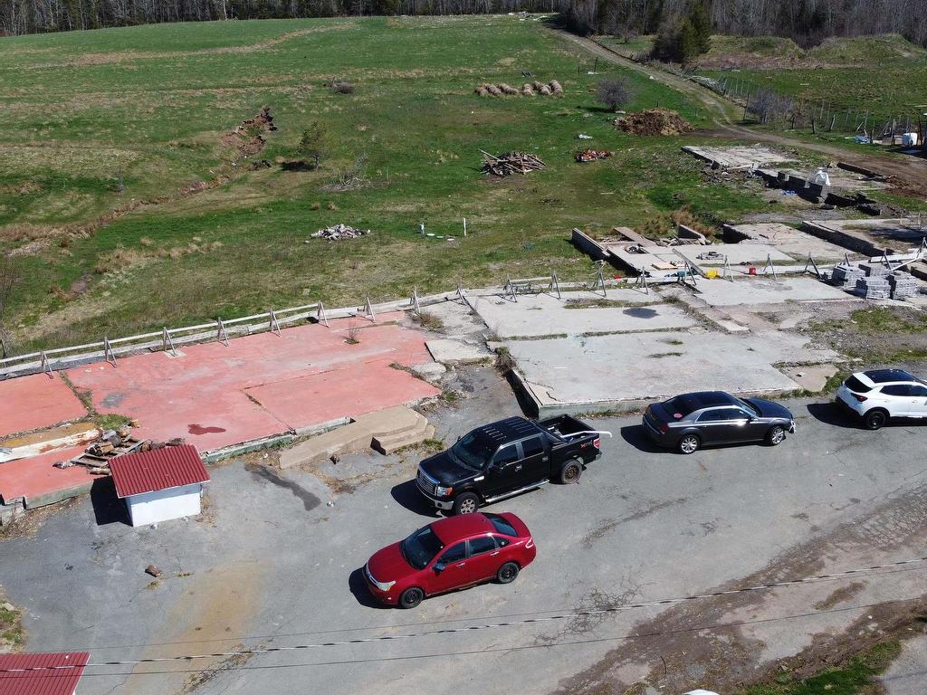 












4265 14 Highway

,
Upper Rawdon,




NS
B0N 2N0

