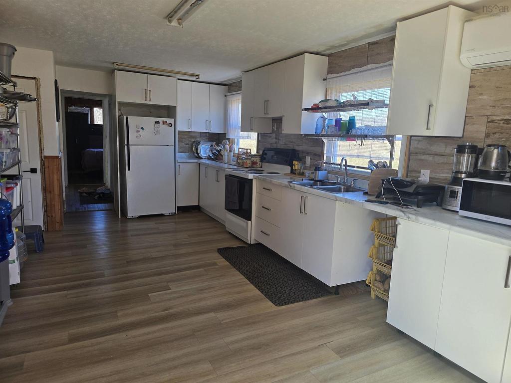 












4265 14 Highway

,
Upper Rawdon,




NS
B0N 2N0

