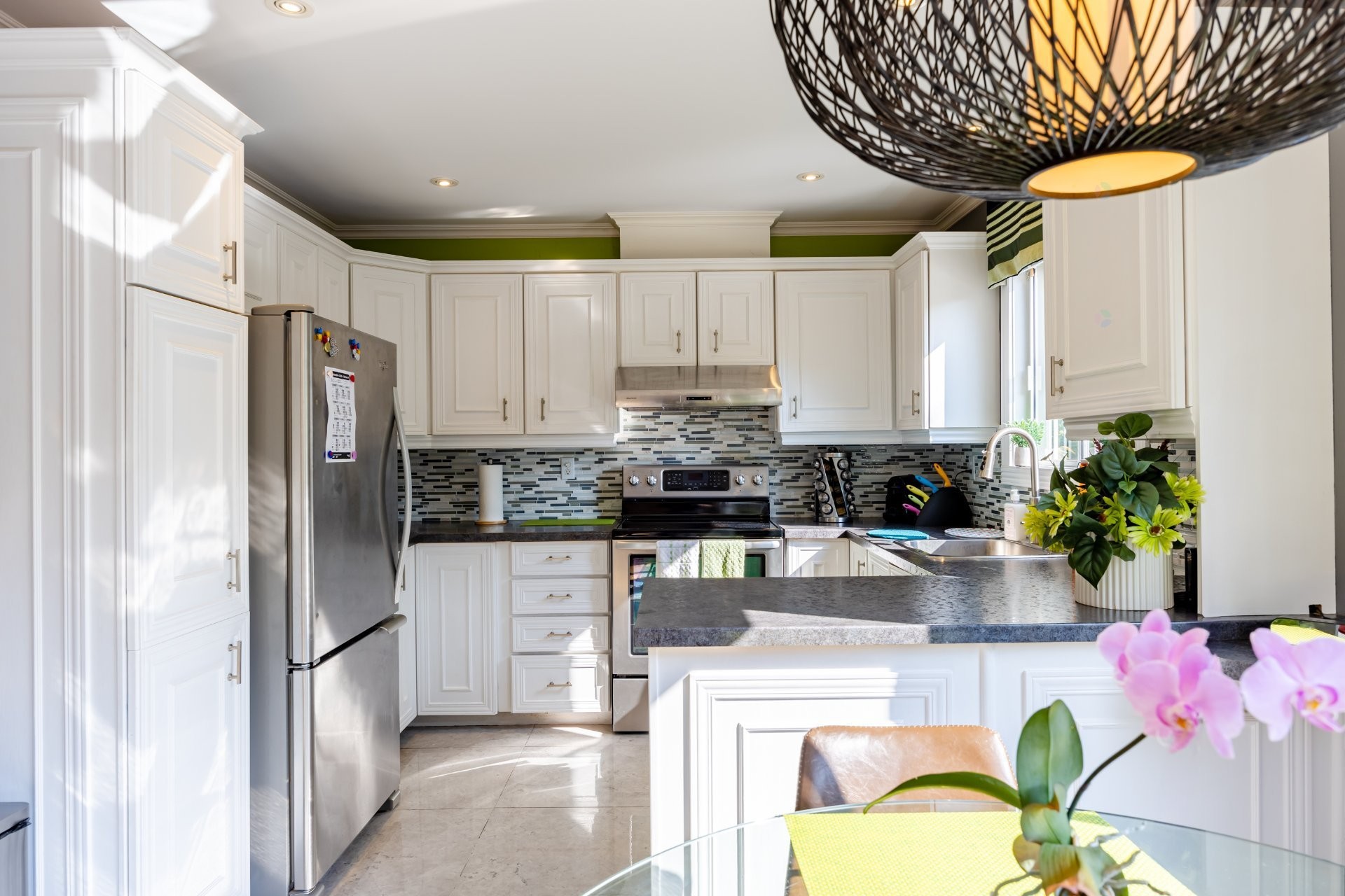 









1100


Rue des Gélinottes

,
Longueuil (Le Vieux-Longueuil),




QC
J4G2C9

