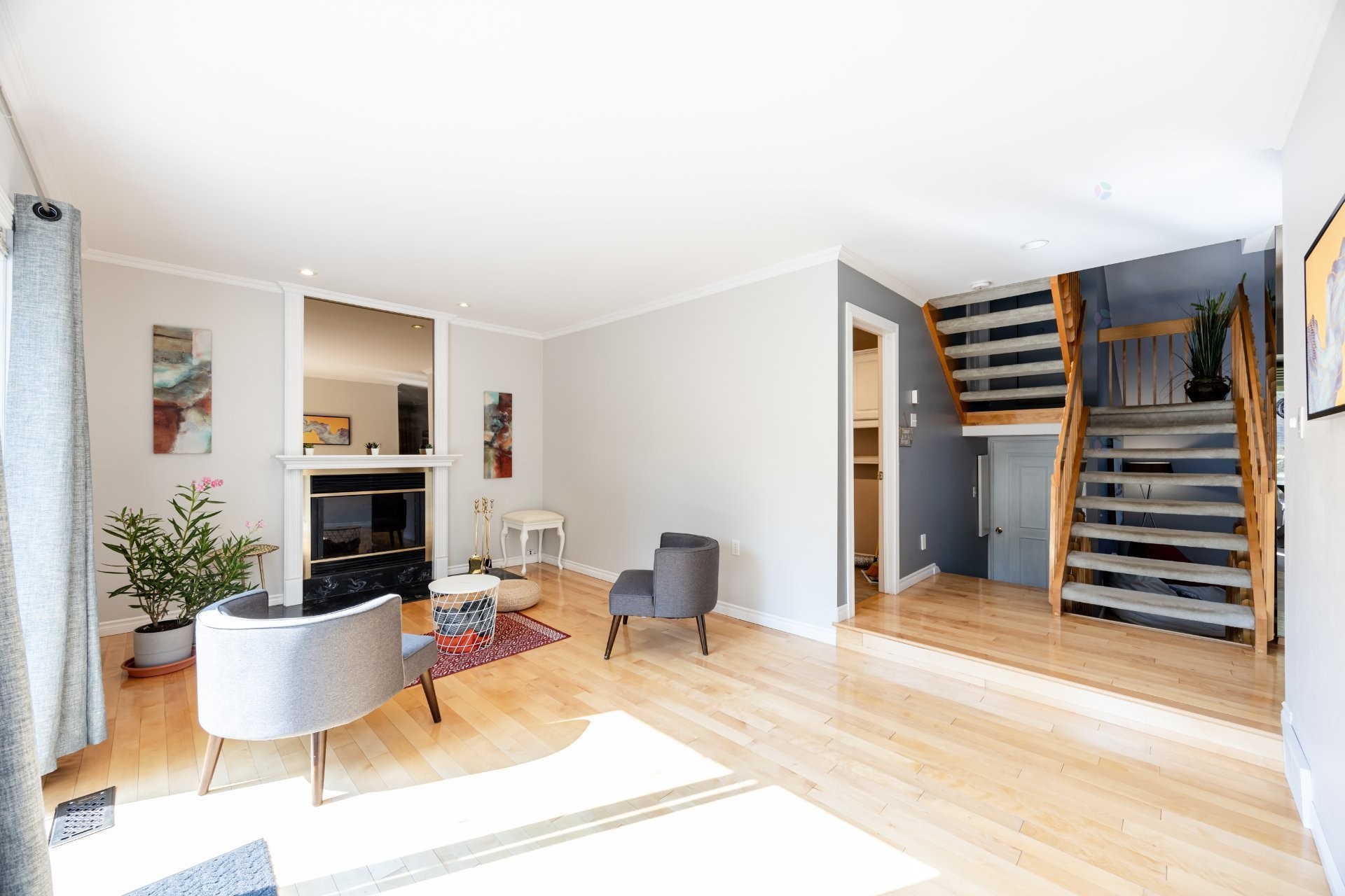 









1100


Rue des Gélinottes

,
Longueuil (Le Vieux-Longueuil),




QC
J4G2C9

