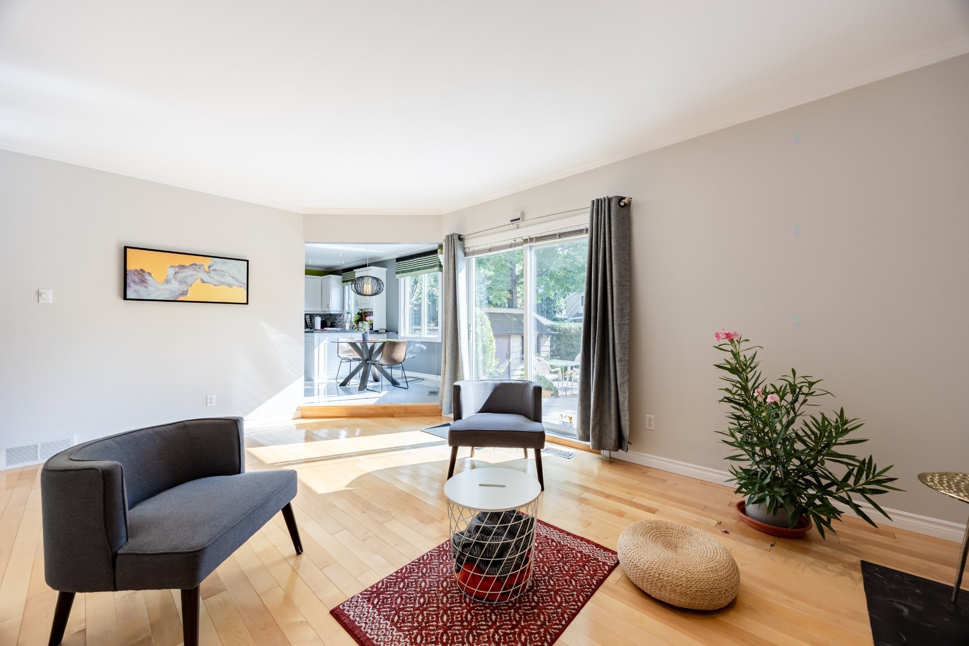 









1100


Rue des Gélinottes

,
Longueuil (Le Vieux-Longueuil),




QC
J4G2C9


