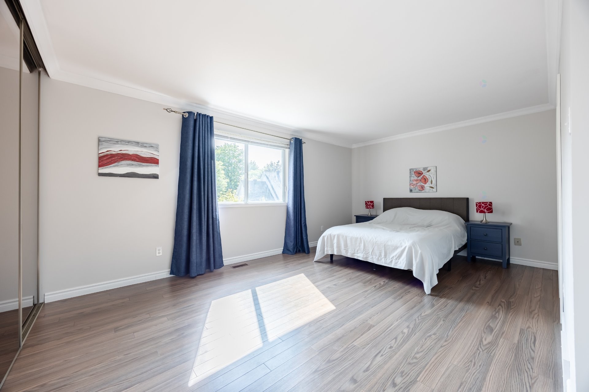 









1100


Rue des Gélinottes

,
Longueuil (Le Vieux-Longueuil),




QC
J4G2C9

