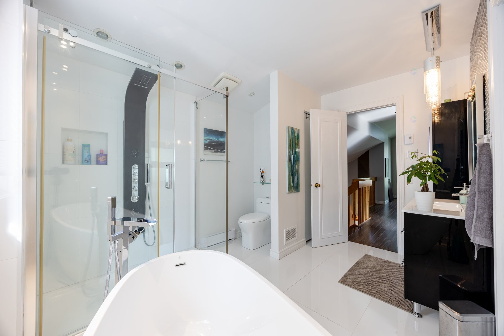 









1100


Rue des Gélinottes

,
Longueuil (Le Vieux-Longueuil),




QC
J4G2C9

