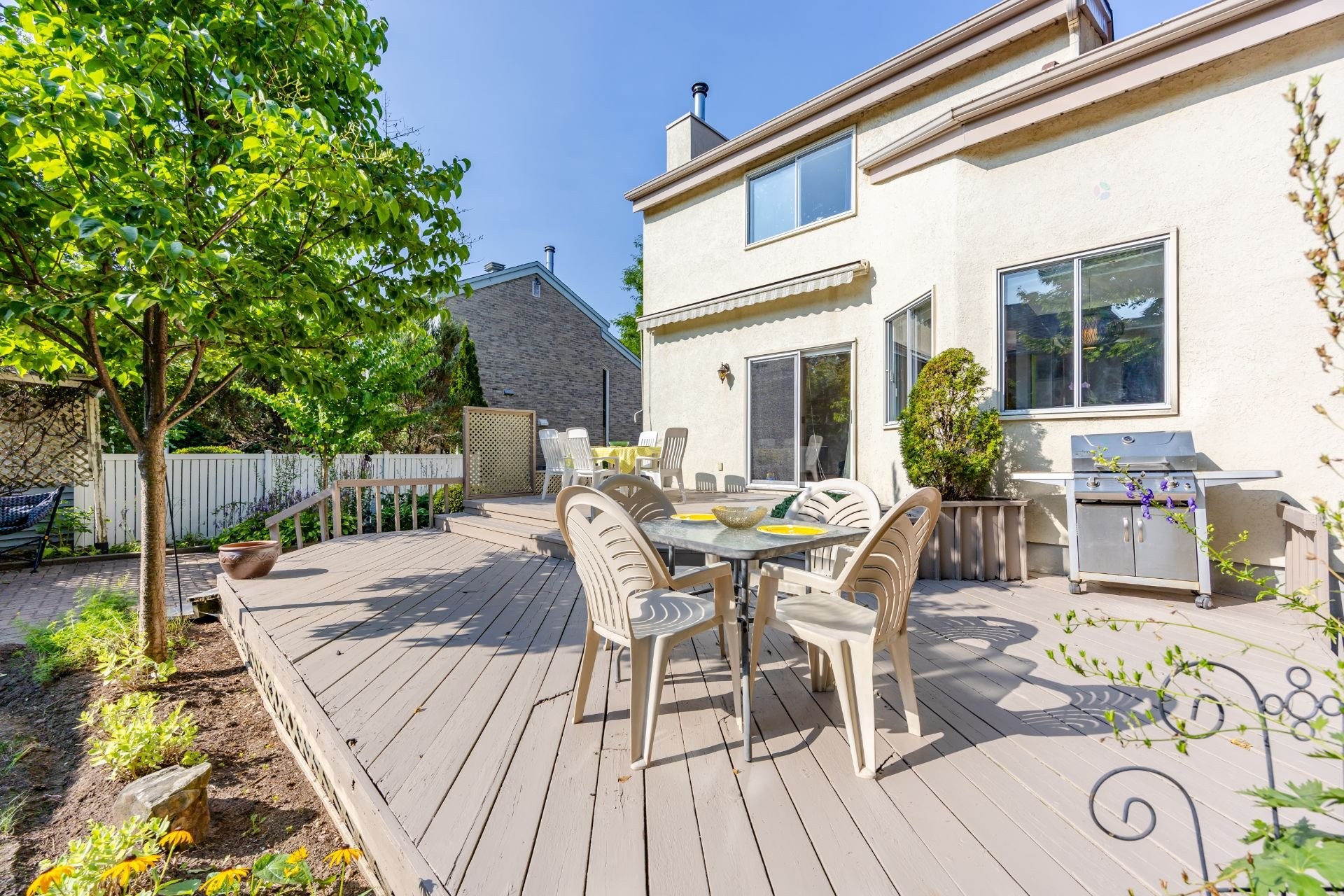 









1100


Rue des Gélinottes

,
Longueuil (Le Vieux-Longueuil),




QC
J4G2C9

