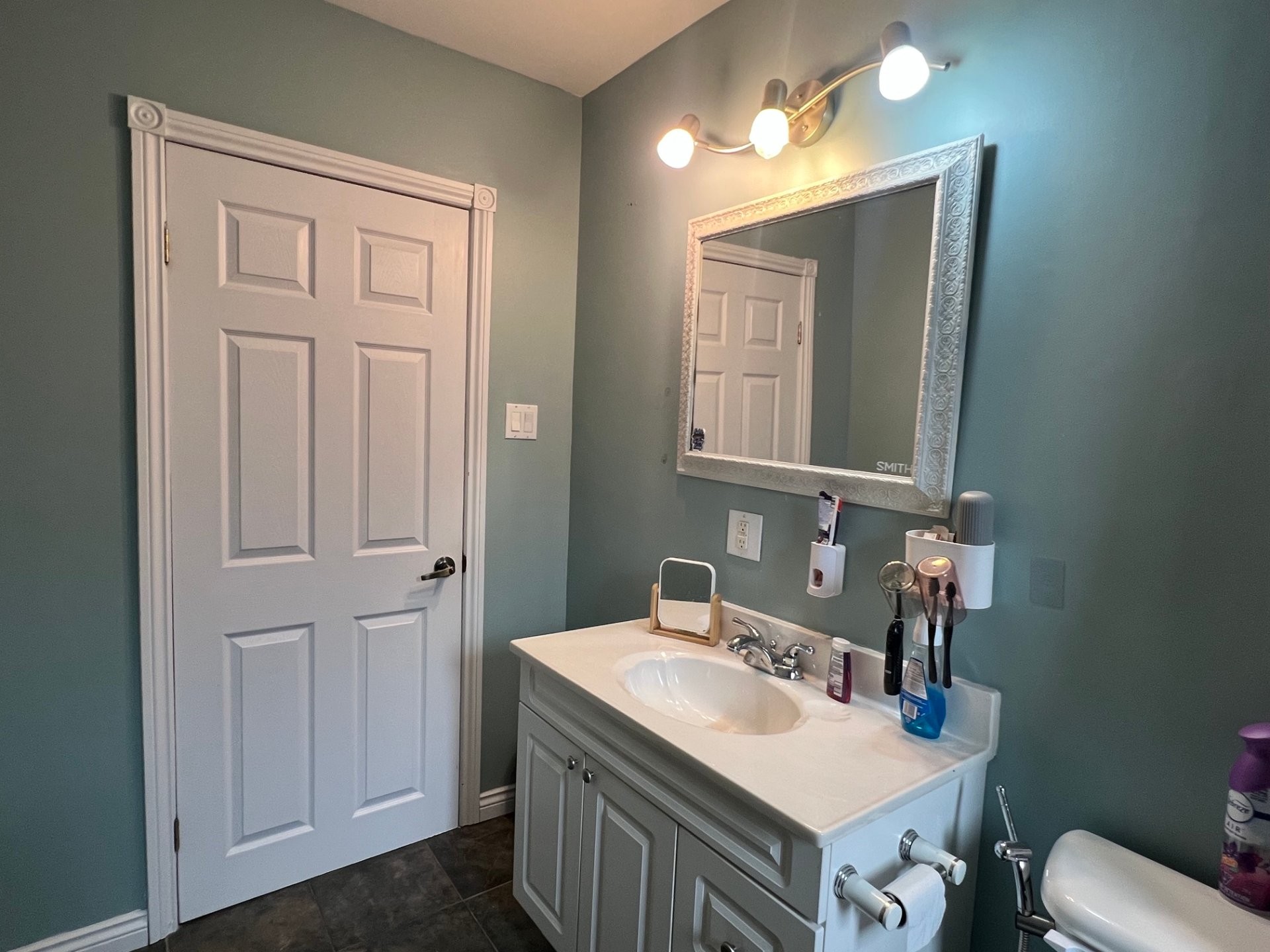









410

 - 412


1re Rue

,
Chibougamau,




QC
G8P1K6

