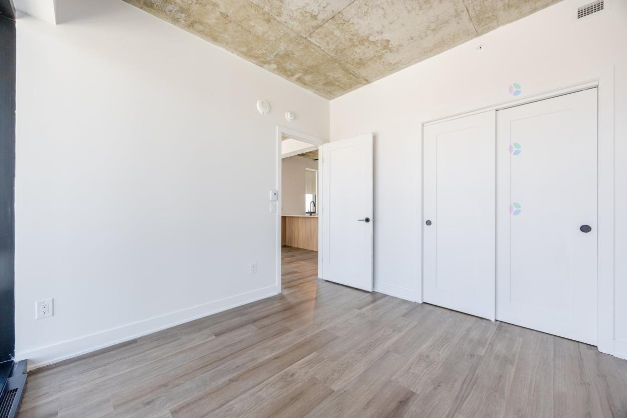 









2151


Rue Léger

, 1110,
Montréal (LaSalle),




QC
H8N0J3

