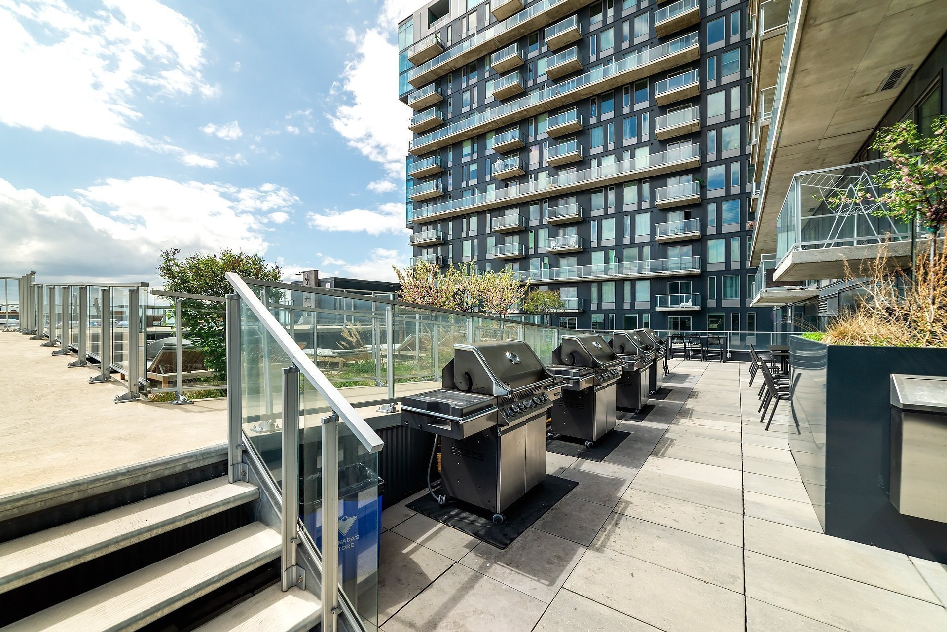 









60


Rue de l'Éclipse

, 1422,
Brossard,




QC
J4Z0T8

