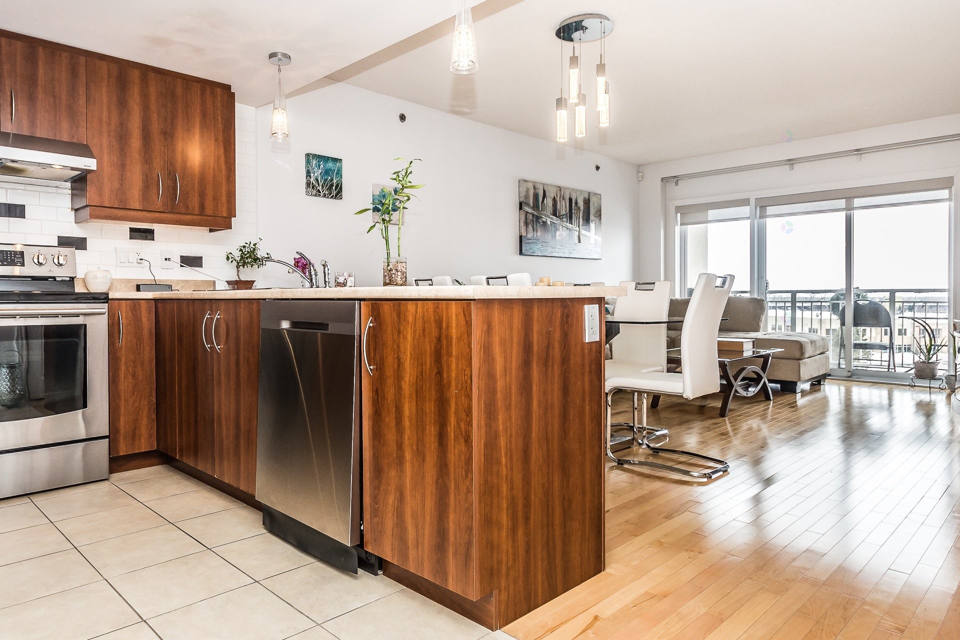 









6800


Boul. Henri-Bourassa O.

, 505,
Montréal (Saint-Laurent),




QC
H4R0E3

