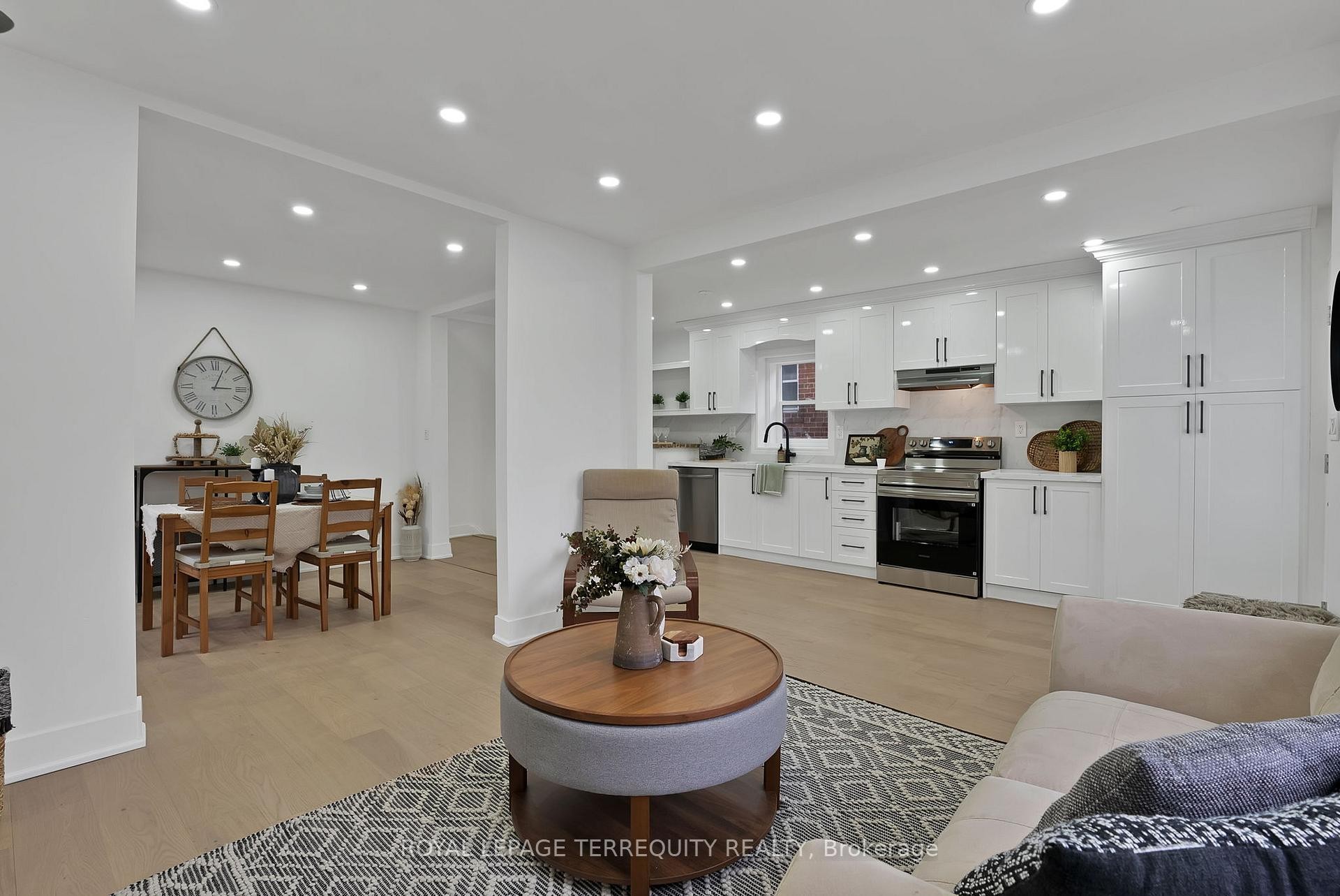 









40


Leroy

Avenue,
Toronto,




ON
M4J 4G8


