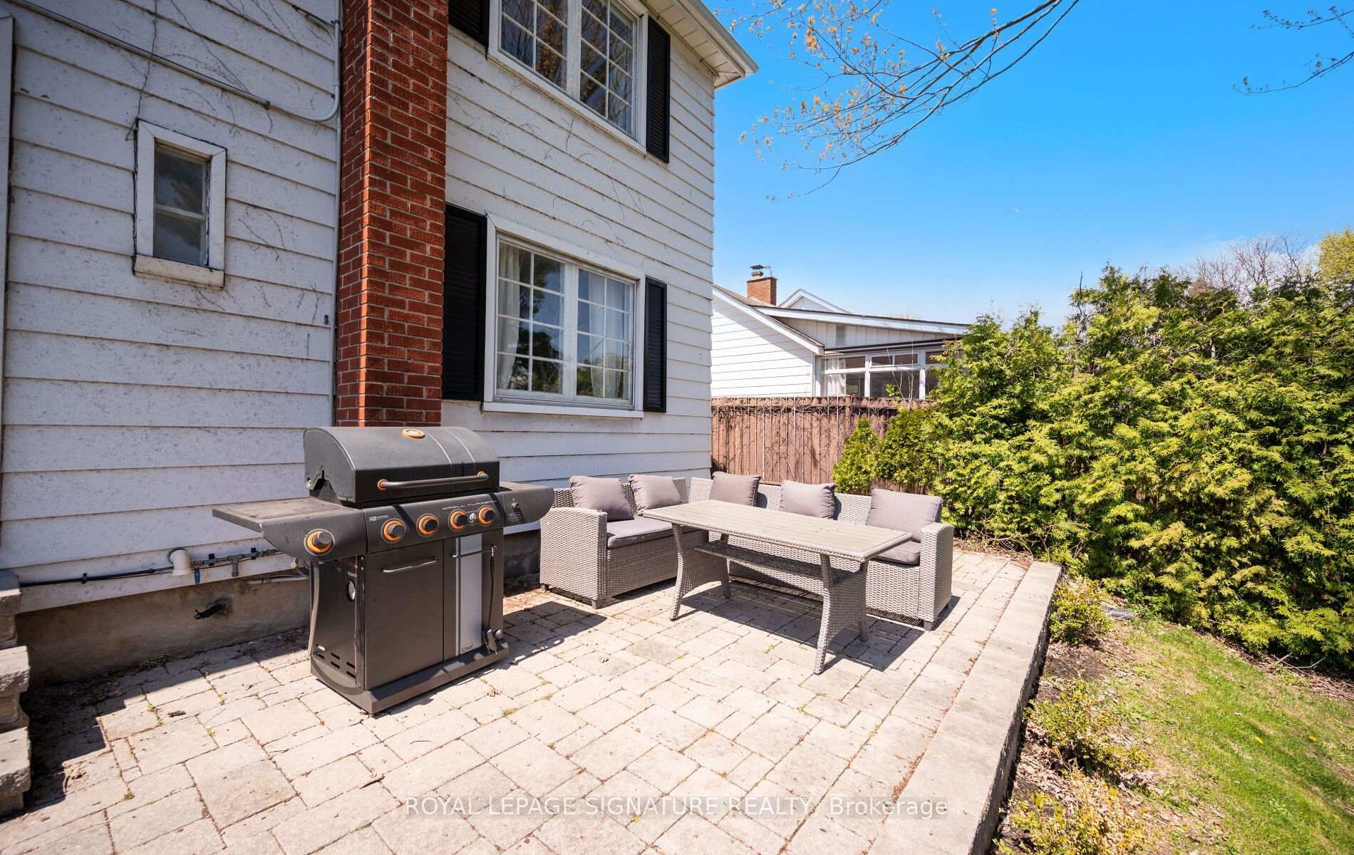 









773


Masson

Street,
Oshawa,




ON
L1G 5A7

