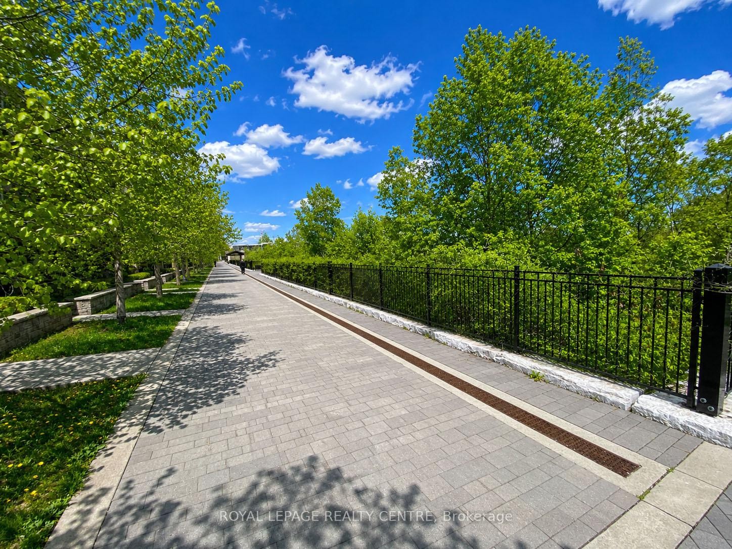









3002


Preserve

Drive, 34,
Oakville,




ON
L6M 0V5

