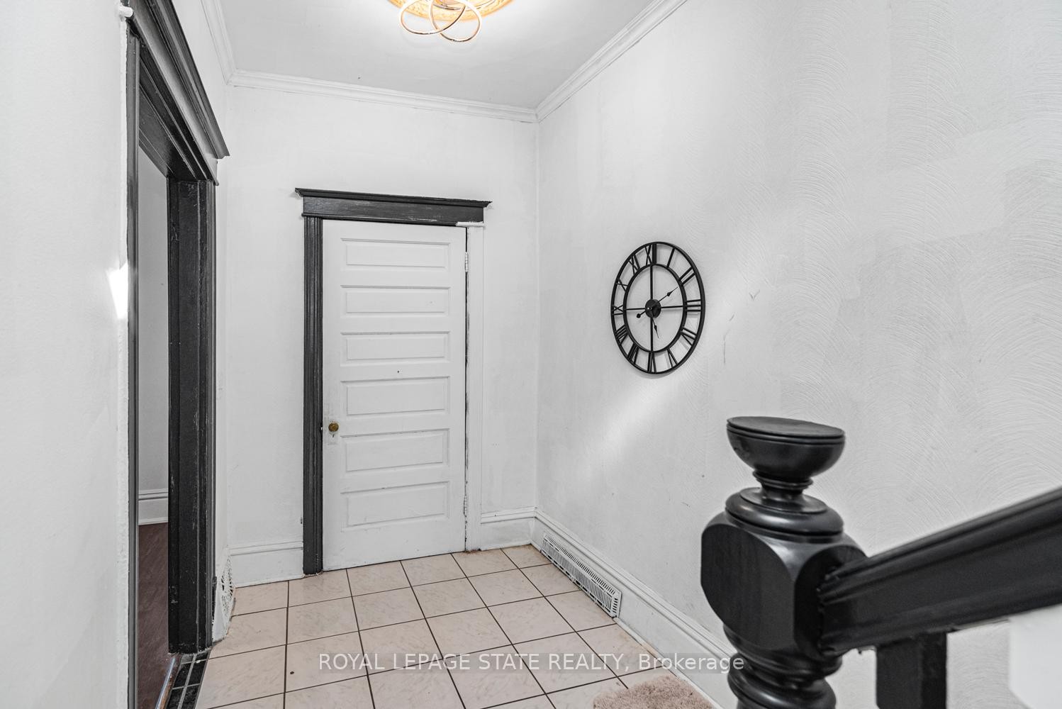 









39


Arthur

Avenue North,
Hamilton,




ON
L8L 6C7

