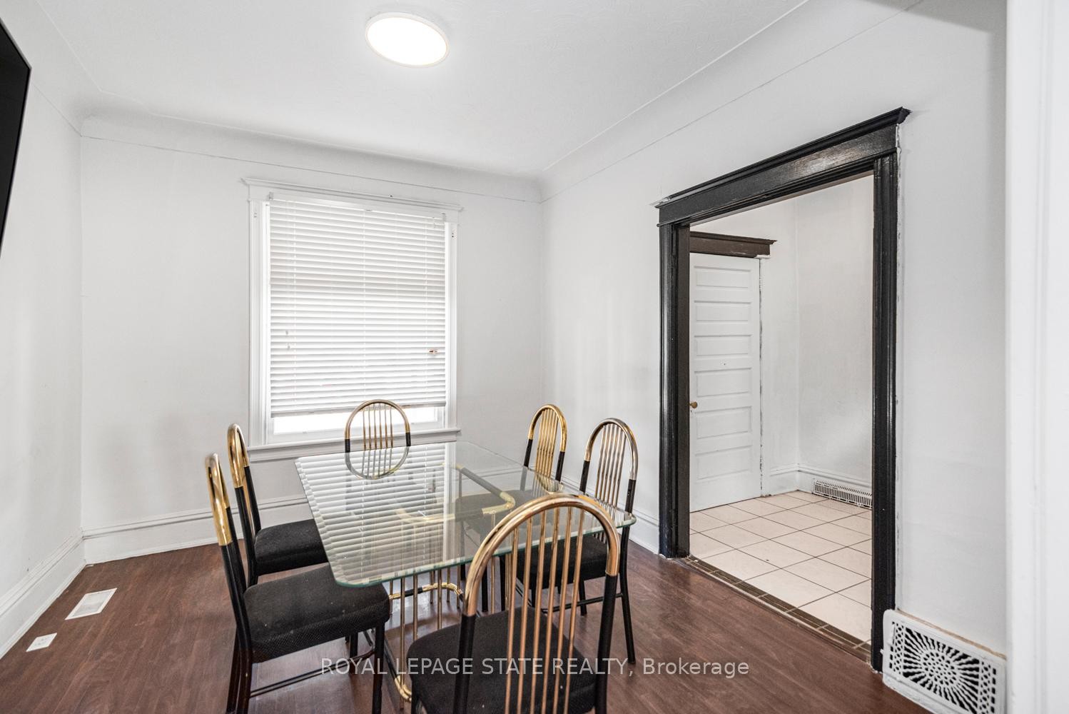 









39


Arthur

Avenue North,
Hamilton,




ON
L8L 6C7

